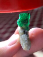 A 34.89-Carat Swat Emerald Specimen — Broad, Sculptural, and Remarkably Expressive - Image 11