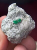 Giant from the Valley: 118.89 ct Emerald Specimen from Swat, Pakistan - Image 8