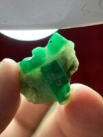 A Glimpse into Nature’s Green Treasure: 20.20ct Emerald Specimen - Image 9