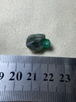 Exploring an 8.65 ct Swat Emerald Specimen - Image 10