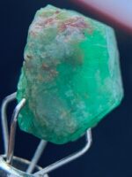 4.70ct Swat Emerald Crystal: A Natural Marvel in Precision and Symmetry - Image 4