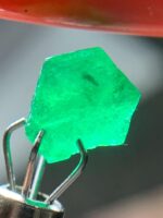 Untouched Beauty: 2.00ct Rough Swat Emerald with Natural Depth and Rich Color - Image 5