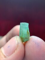 4.15ct Emerald Crystal from Laghman, Afghanistan – Slender and Striking - Image 7