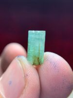 4.15ct Emerald Crystal from Laghman, Afghanistan – Slender and Striking - Image 9