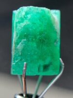Nature’s Green Jewel: 5.50ct Swat Emerald Crystal – A Compact Marvel of Clarity and Color - Image 5