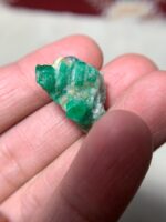35.45 Carat Swat Emerald Specimen: Collector's Crystal - Image 6