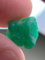 5.90ct Swat Emerald Crystal – A Vivid Green Gem from Pakistan’s Mineral Riches - Image 8
