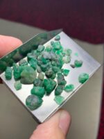 Weight and Color Combined - 40.44 Carat Emerald Rough Lot from Laghman, Afghanistan - Image 4