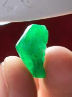 Green Geometry: A 6.24-Carat Emerald Crystal from Swat Valley - Image 7