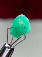 Radiant 2.75ct Emerald Crystal from Swat Valley, Pakistan - Image 4
