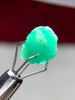 Radiant 2.75ct Emerald Crystal from Swat Valley, Pakistan - Image 5
