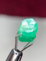 Radiant 2.75ct Emerald Crystal from Swat Valley, Pakistan - Image 7