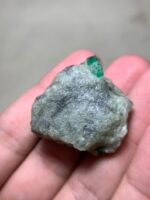 120.74 Carat Swat Emerald Specimen: Natural Crystal - Image 5