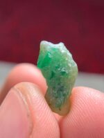 5.40ct Laghman Emerald Crystal: Afghan Beauty in a Sleek, Elongated Form - Image 7
