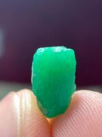 Brilliant 4.85ct Swat Emerald Crystal – Natural Green Beryl from Pakistan - Image 6
