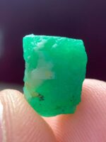 Brilliant 4.85ct Swat Emerald Crystal – Natural Green Beryl from Pakistan - Image 8