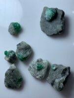 229.20ct Swat Emerald Specimen (34x28x6mm): A Rare Flat-Form Crystal from Pakistan’s Emerald Belt - Image 7