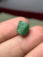 Swat Emerald Crystal – 7.680ct Natural Gemstone - Image 2