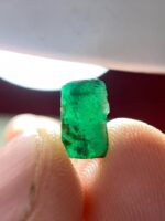 1.95ct Swat Emerald Crystal: A Slender Beauty from the Mountains of Pakistan - Image 2