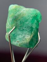 Swat Emerald Crystal – 7.680ct Natural Gemstone - Image 5