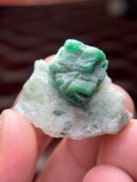 65.25 ct Swat Emerald Specimen: Bold Green Elegance - Image 5