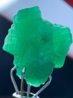 5.10ct Untreated Swat Emerald Crystal: A Remarkable Natural Gem of Exceptional Clarity - Image 9