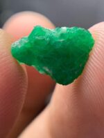 2.945ct Swat Emerald Crystal – Natural Untreated Green Gemstone (11.17 x 8.88 x 5.10mm) - Image 2