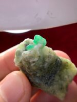 The Crown Jewel: 105.80 Carat Emerald Specimen from Swat Valley - Image 3
