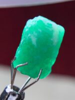 5.95 ct Swat Emerald Crystal (12.37 × 8.36 × 6.96 mm) – Rare Natural Green Beryl from Pakistan - Image 4