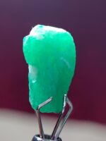 5.95 ct Swat Emerald Crystal (12.37 × 8.36 × 6.96 mm) – Rare Natural Green Beryl from Pakistan - Image 5