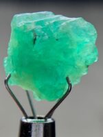 Magnificent 5.83ct Swat Emerald Crystal – A Natural Masterpiece from Pakistan - Image 4