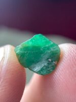 4.015ct Swat Emerald Crystal – Natural Beauty in Precision (10.49 x 8.06 x 6.89mm) - Image 2