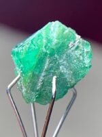 4.015ct Swat Emerald Crystal – Natural Beauty in Precision (10.49 x 8.06 x 6.89mm) - Image 4