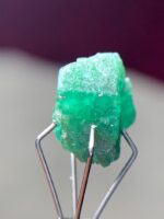4.015ct Swat Emerald Crystal – Natural Beauty in Precision (10.49 x 8.06 x 6.89mm) - Image 5