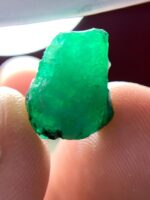 7.70 ct Swat Emerald Crystal (13.04 × 11.64 × 8.21 mm) – Bold Green Energy from Pakistan’s Gemstone Heartland - Image 10