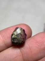 Majestic Fire: Showcasing a 14.85 Carat Afghan Ruby Specimen - Image 2