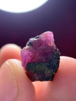 Majestic Fire: Showcasing a 14.85 Carat Afghan Ruby Specimen - Image 4