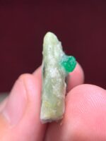 Natural Beauty Preserved: 25.50-Carat Swat Emerald Specimen - Image 7