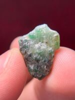 7.80ct Emerald Crystal from Laghman – A Compact Gem with Natural Charm - Image 6