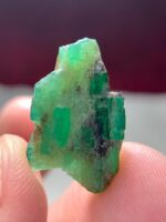 11.75ct Swat Emerald Crystal – A Striking Natural from the Valley of Gems - Image 7