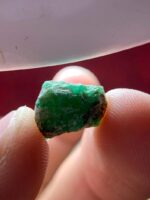 The 6.60 ct Emerald Crystal from Laghman: A Deep Dive - Image 4