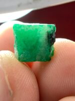8.65 ct Swat Emerald Crystal (10.93 × 9.13 × 9.07 mm) – Natural Green Vitality from the Mountains of Pakistan - Image 3