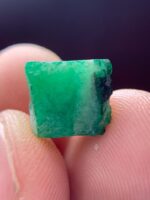 8.65 ct Swat Emerald Crystal (10.93 × 9.13 × 9.07 mm) – Natural Green Vitality from the Mountains of Pakistan - Image 5