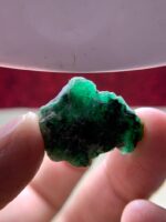 Exceptional 30.81ct Swat Emerald Crystal – Natural Wonder - Image 3