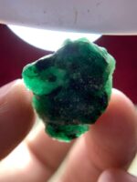 Exceptional 30.81ct Swat Emerald Crystal – Natural Wonder - Image 5
