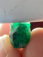 5.65ct Swat Emerald Crystal – Untreated and Naturally Striking - Image 8