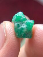 Bold & Balanced: 7.61ct Emerald Crystal from Swat (13.83 x 10.61 x 10.58 mm) - Image 3