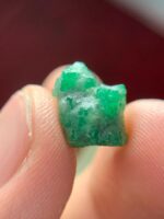 Bold & Balanced: 7.61ct Emerald Crystal from Swat (13.83 x 10.61 x 10.58 mm) - Image 8