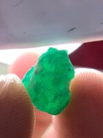 3.950ct Emerald from Swat Valley – A Pure Green Gemstone - Image 9