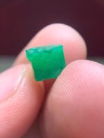 Natural Elegance: 4.07ct Emerald Crystal from Swat (7.21 x 8.96 x 8.73 mm) - Image 5